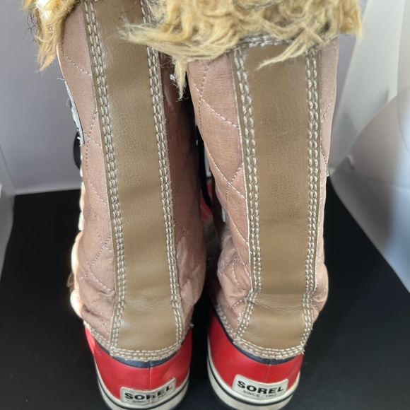 Sorel Winter Boots - Picture 6 of 12